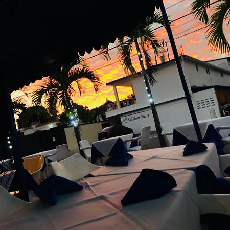 Hotel Restaurante Thomas Boca Chica Buitenkant foto